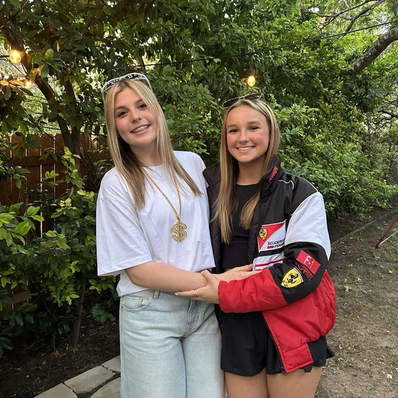 Meet your Posher, Zara - Picture 1 of 1